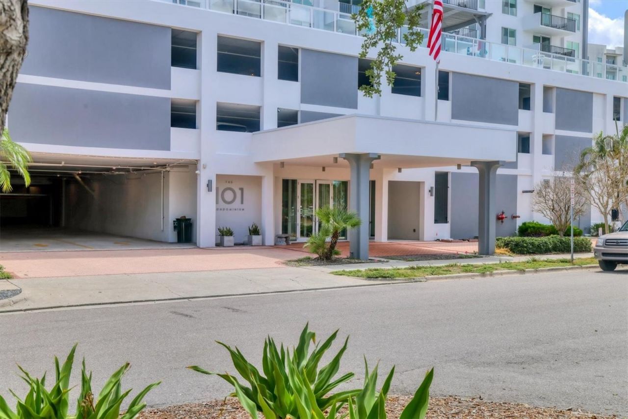 101 S Gulfstream Avenue, Unit 15C, Sarasota, FL 34236 Photo