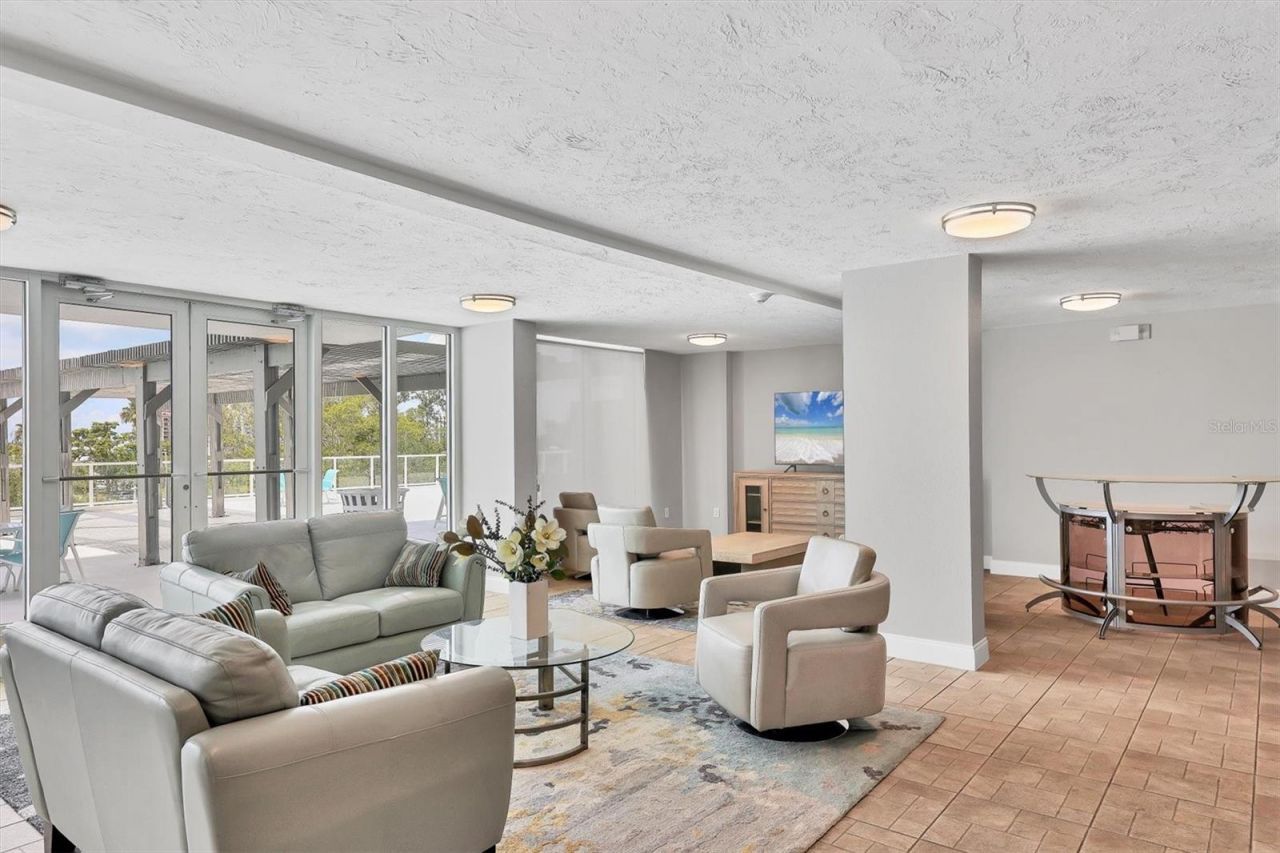 101 S Gulfstream Avenue, Unit 15C, Sarasota, FL 34236 Photo