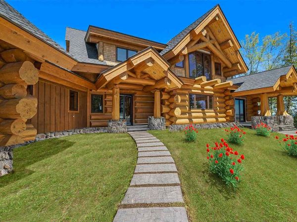 7177 Albany Point Road, Presque Isle, MI 49777