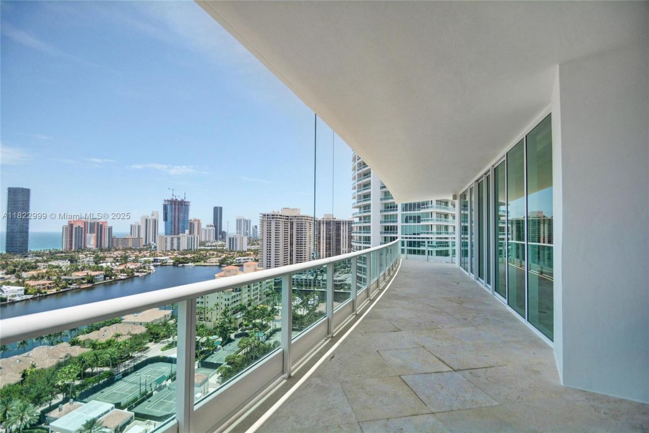 20155 NE 38th Ct, Unit 2201, Aventura, FL 33180 Photo