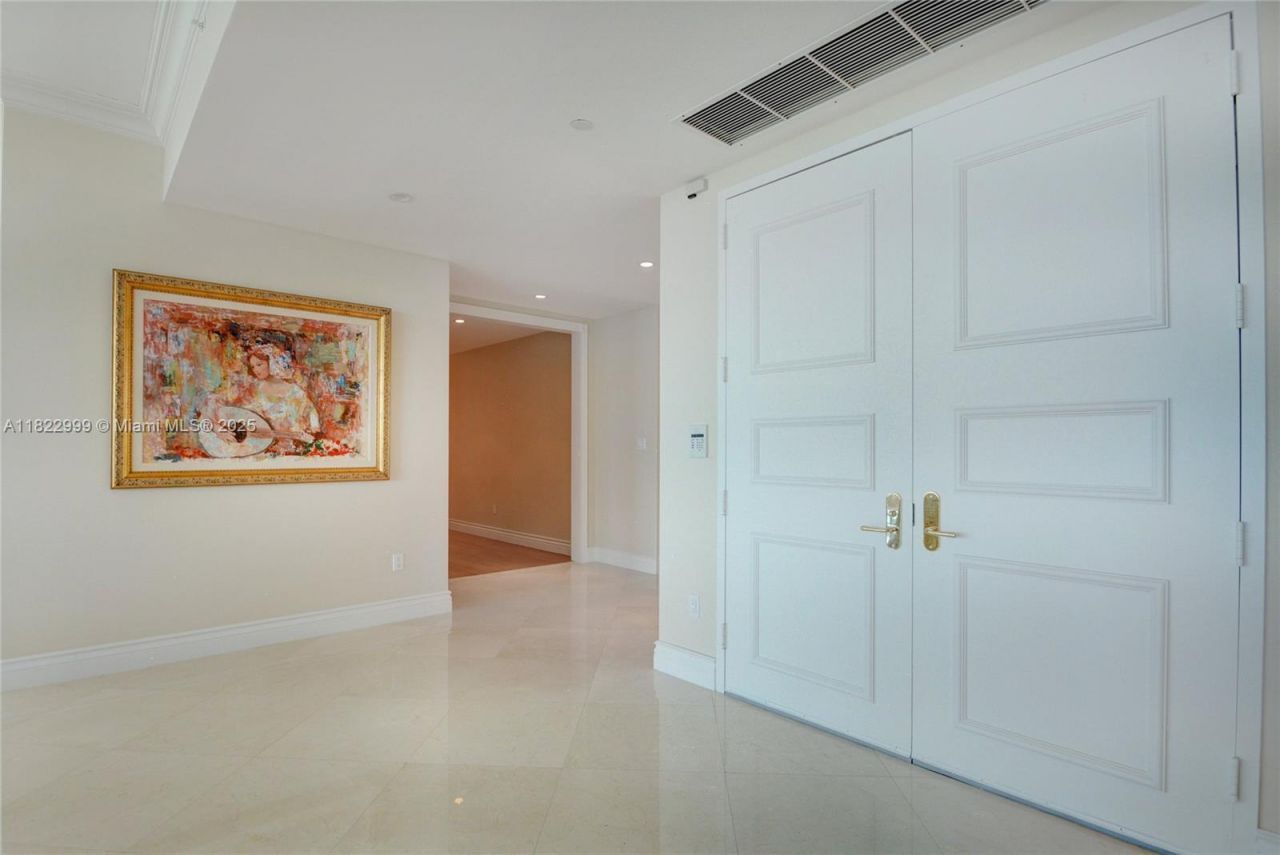 20155 NE 38th Ct, Unit 2201, Aventura, FL 33180 Photo