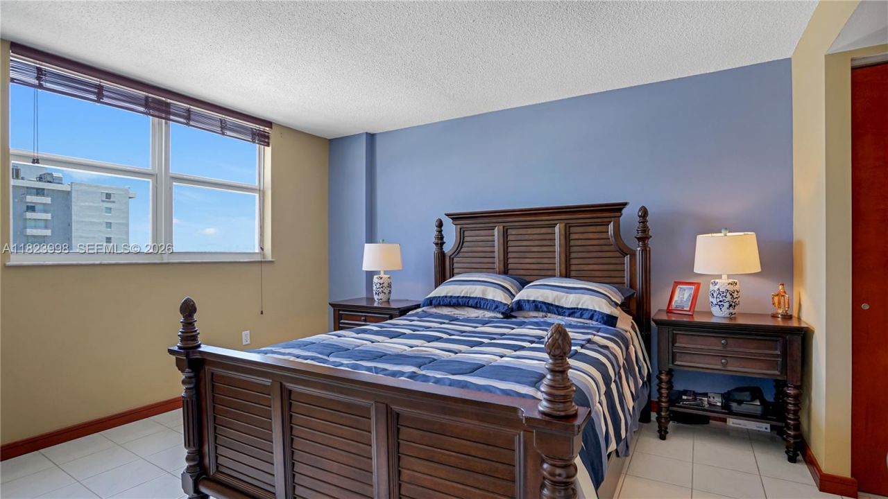 401 Ocean Dr, Unit 722, Miami Beach, FL 33139 Photo