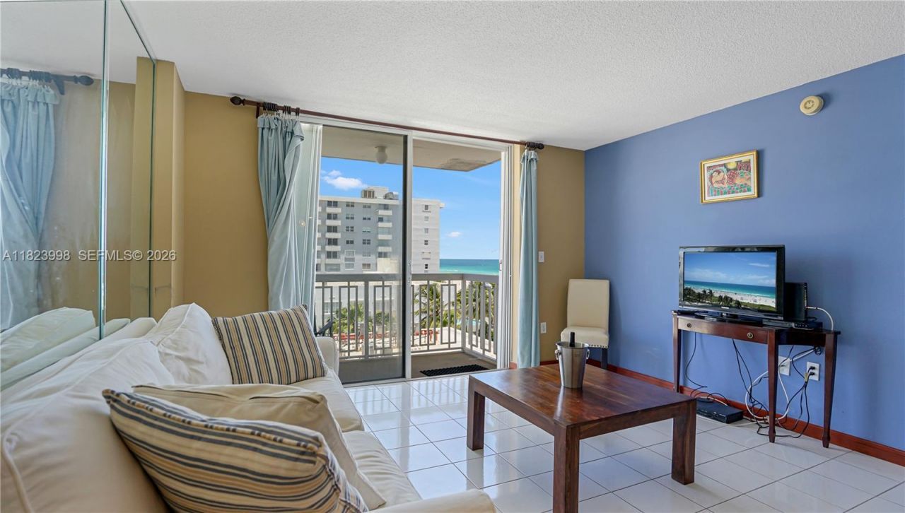 401 Ocean Dr, Unit 722, Miami Beach, FL 33139 Photo
