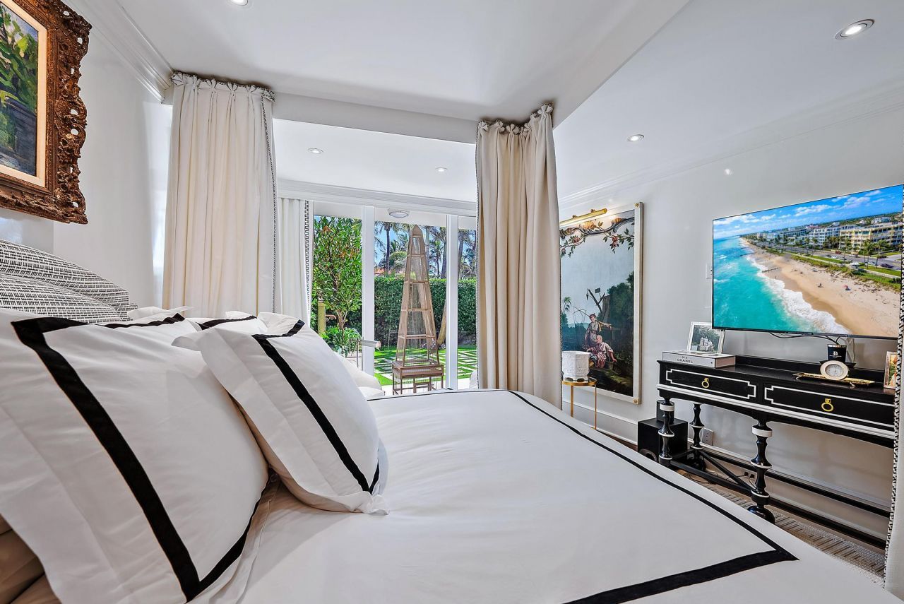 100 Royal Palm Way, Unit F1, Palm Beach, FL 33480 Photo