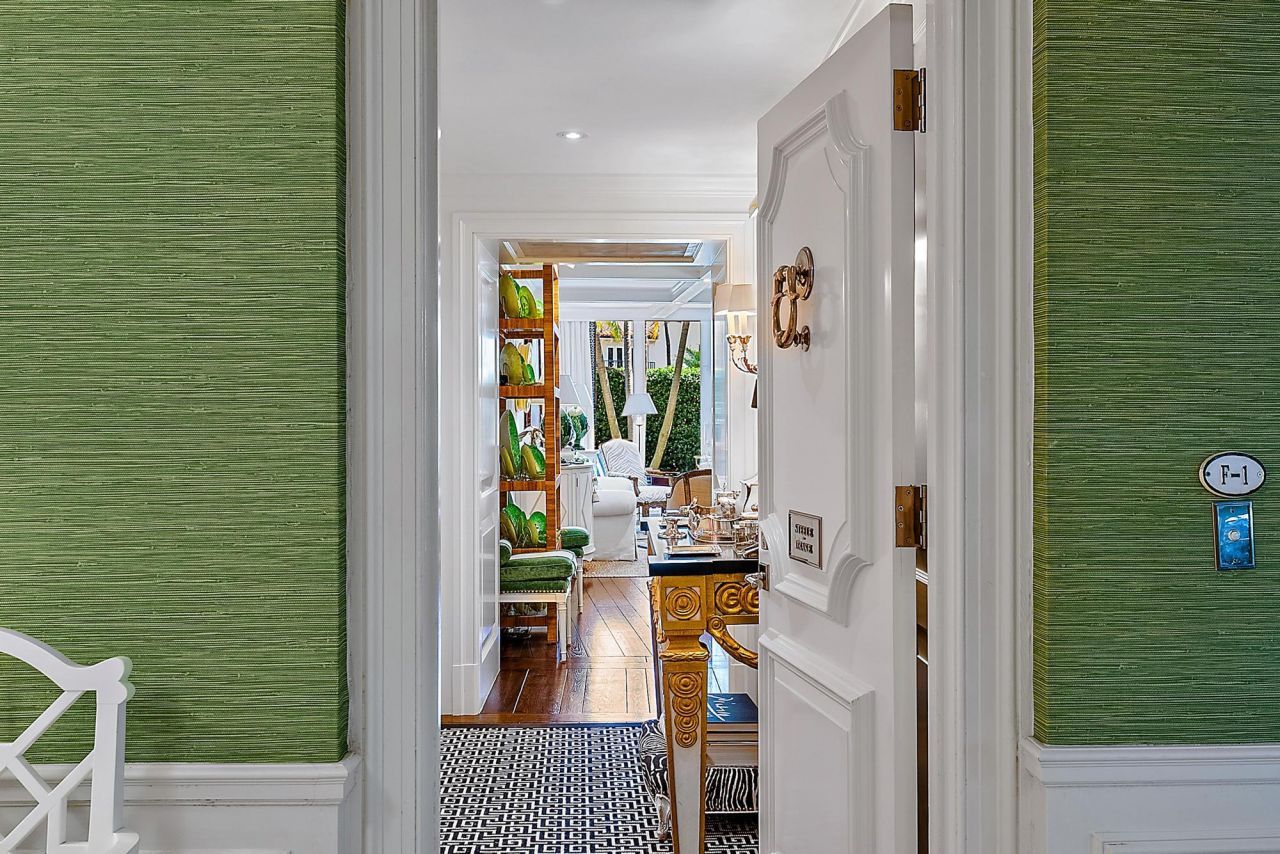 100 Royal Palm Way, Unit F1, Palm Beach, FL 33480 Photo