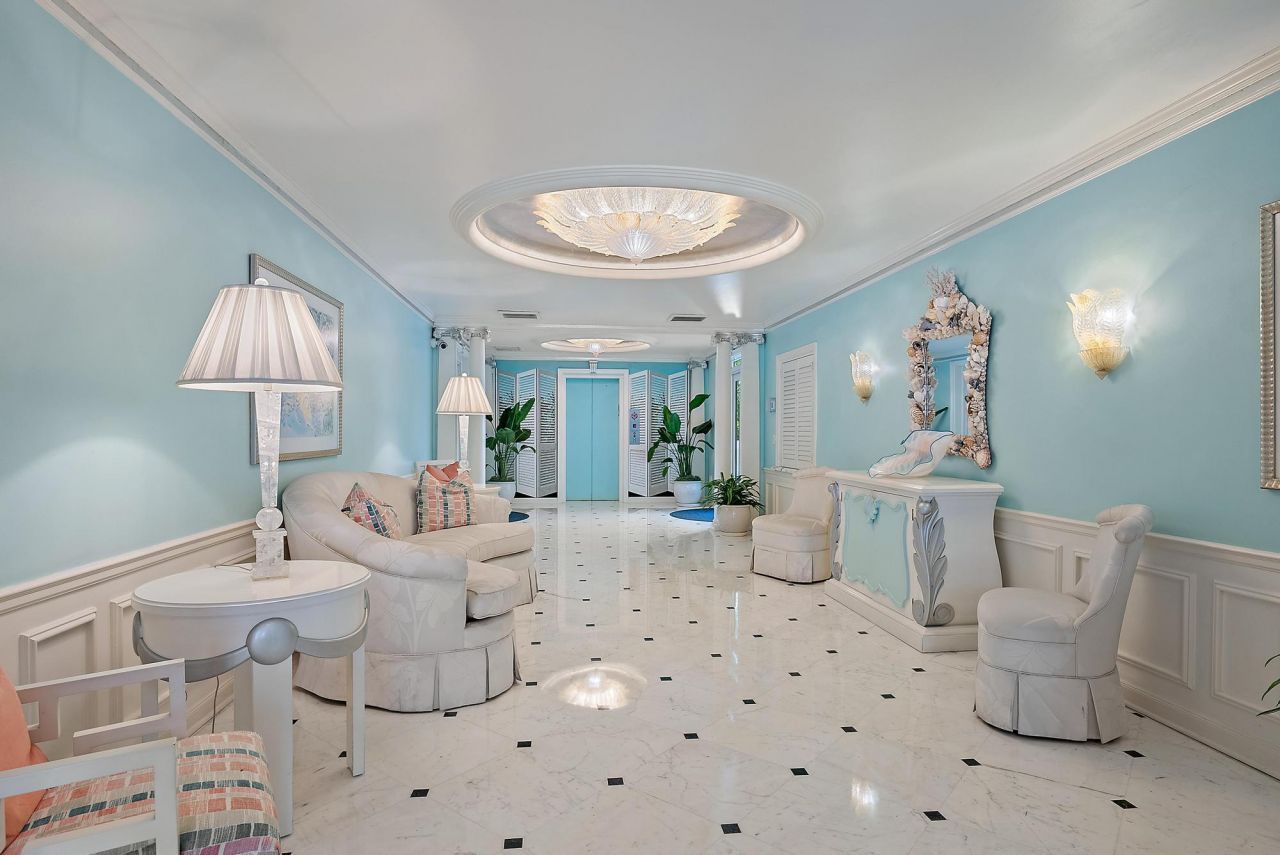 100 Royal Palm Way, Unit F1, Palm Beach, FL 33480 Photo