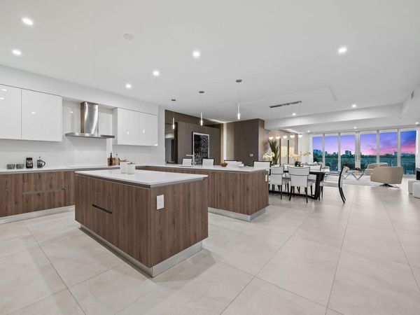 321 N Birch Rd, Unit 502, Fort Lauderdale, FL 33304