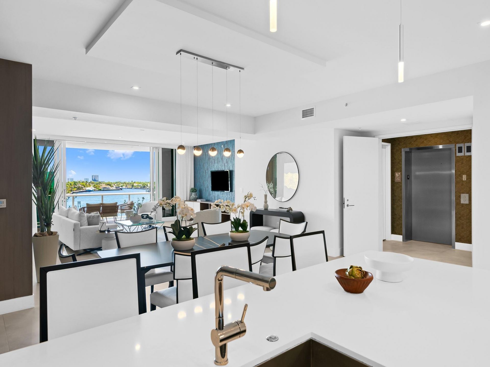 321 N Birch Road, Unit 502, Fort Lauderdale, FL 33304 Photo