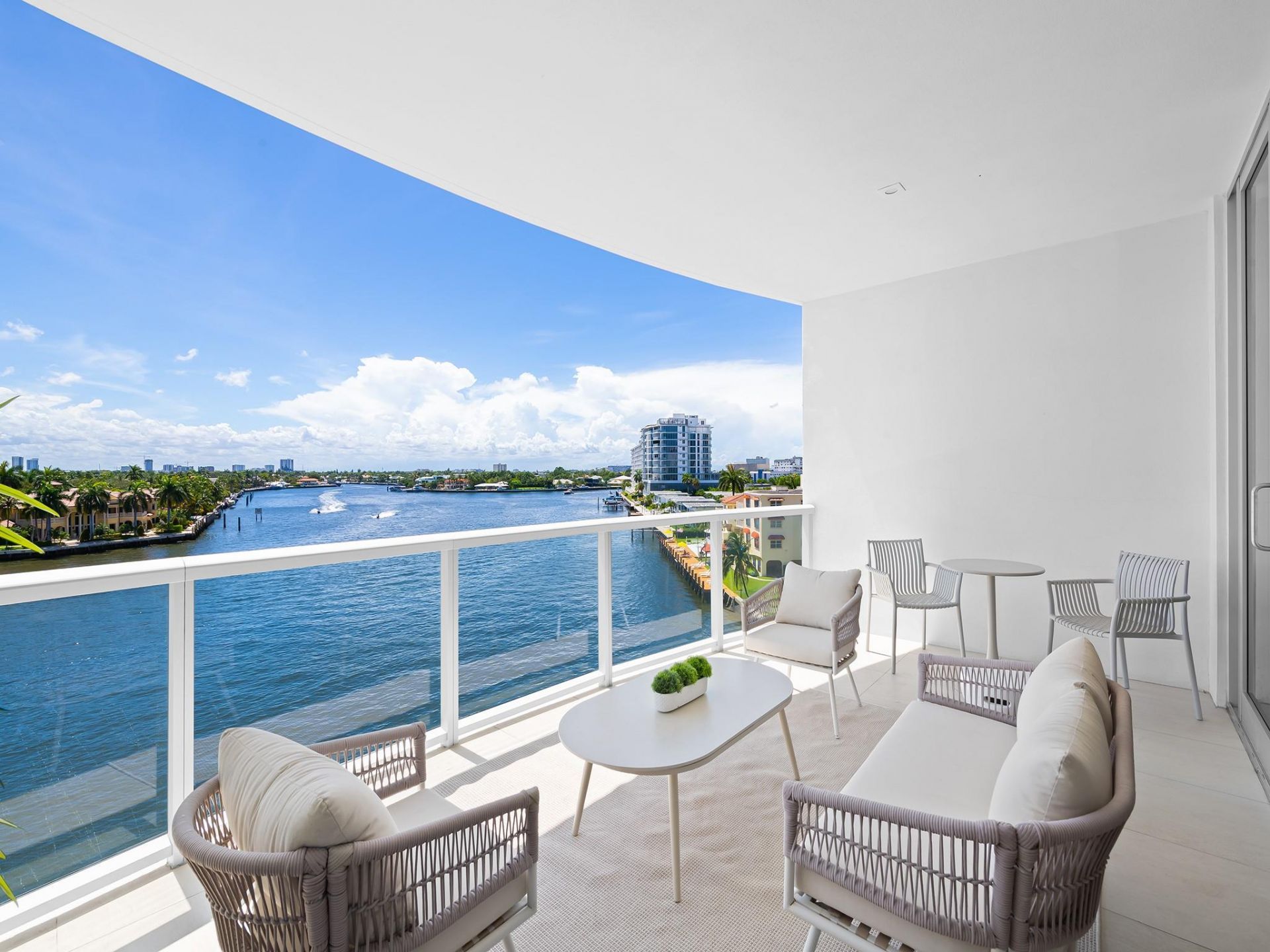 321 N Birch Road, Unit 502, Fort Lauderdale, FL 33304 Photo