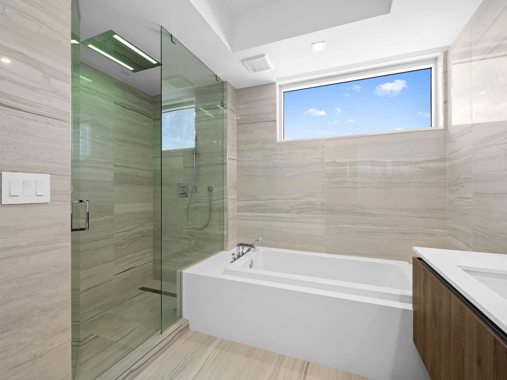 321 N Birch Road, Unit 502, Fort Lauderdale, FL 33304 Photo