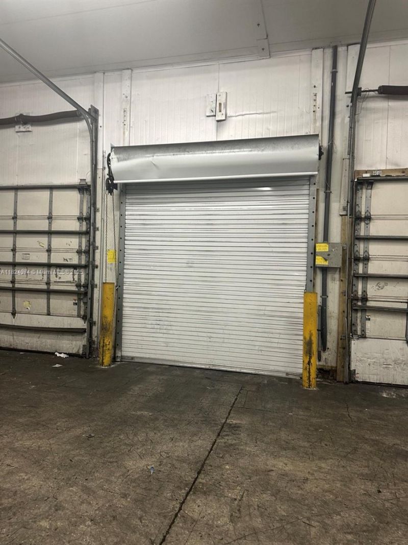 9667 NW 33rd St, Doral, FL 33172 Photo