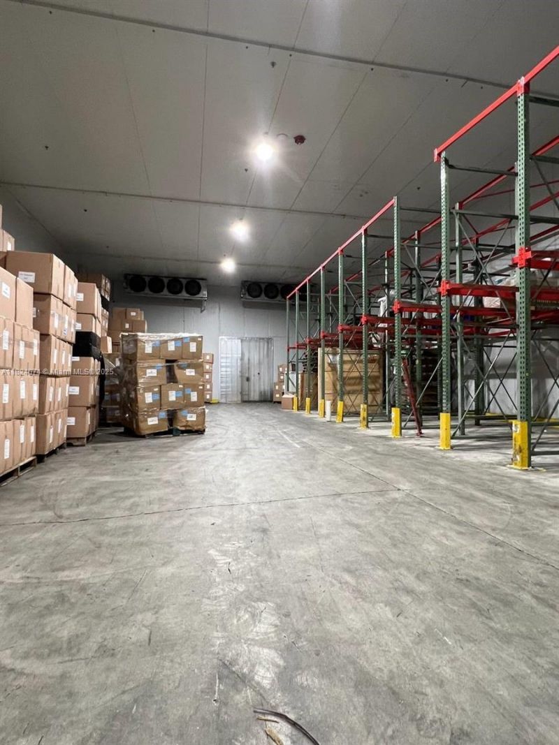 9667 NW 33rd St, Doral, FL 33172 Photo