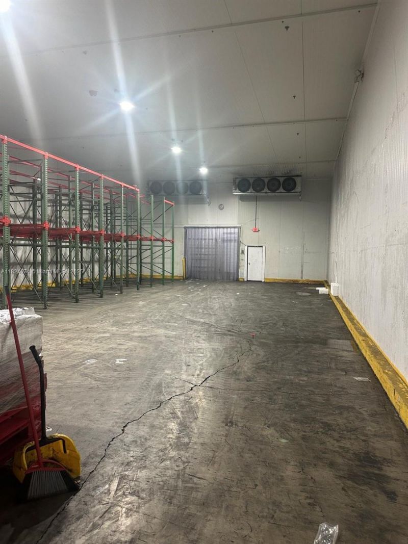 9667 NW 33rd St, Doral, FL 33172 Photo