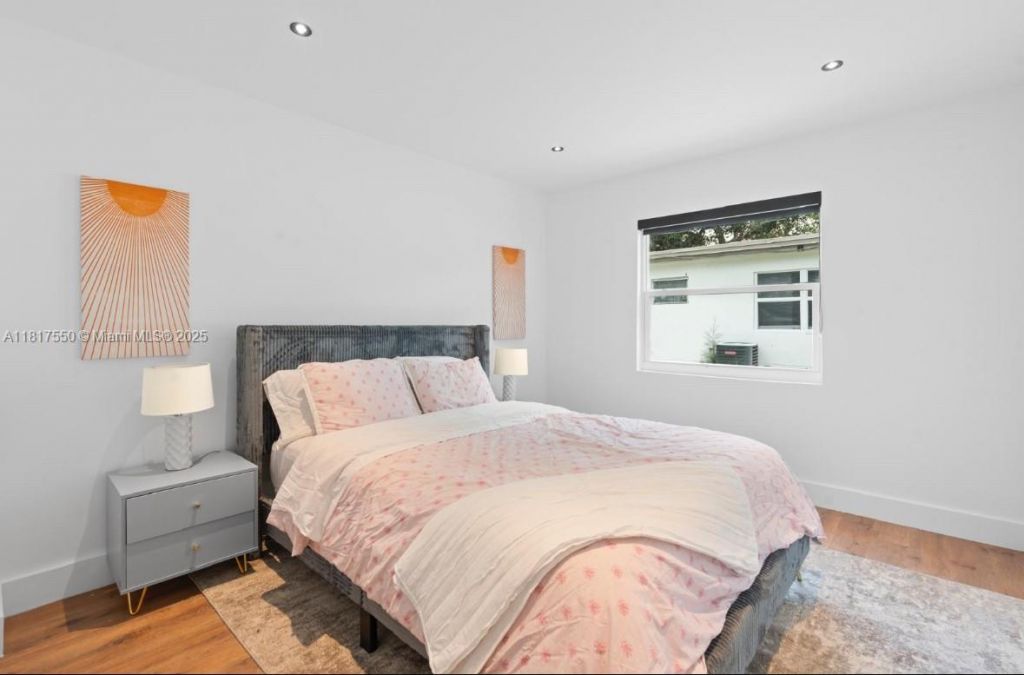 309 SE 3rd Ave, Hallandale Beach, FL 33009 Photo