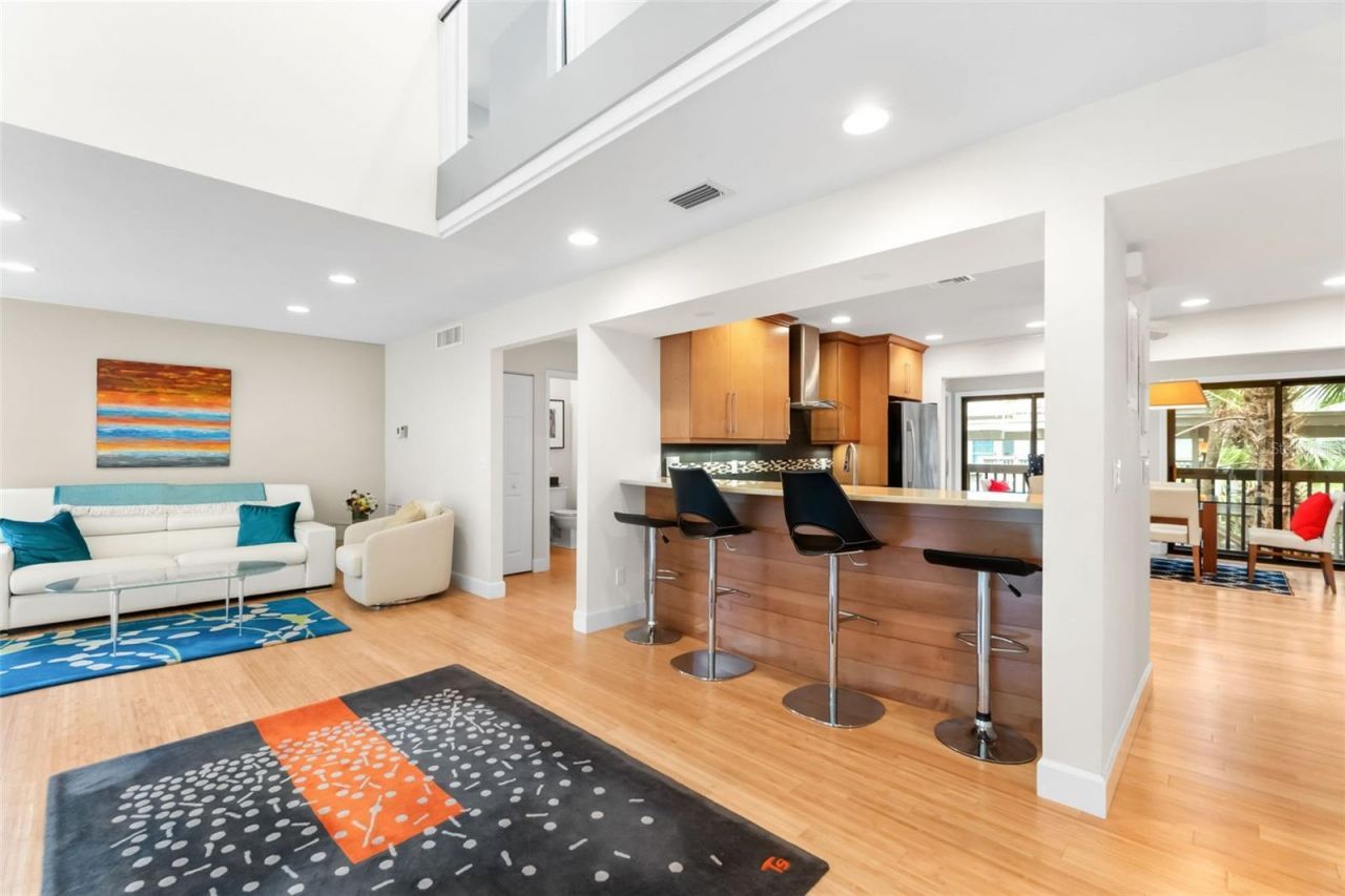 1347 Landings Drive, Unit 6, Sarasota, FL 34231 Photo