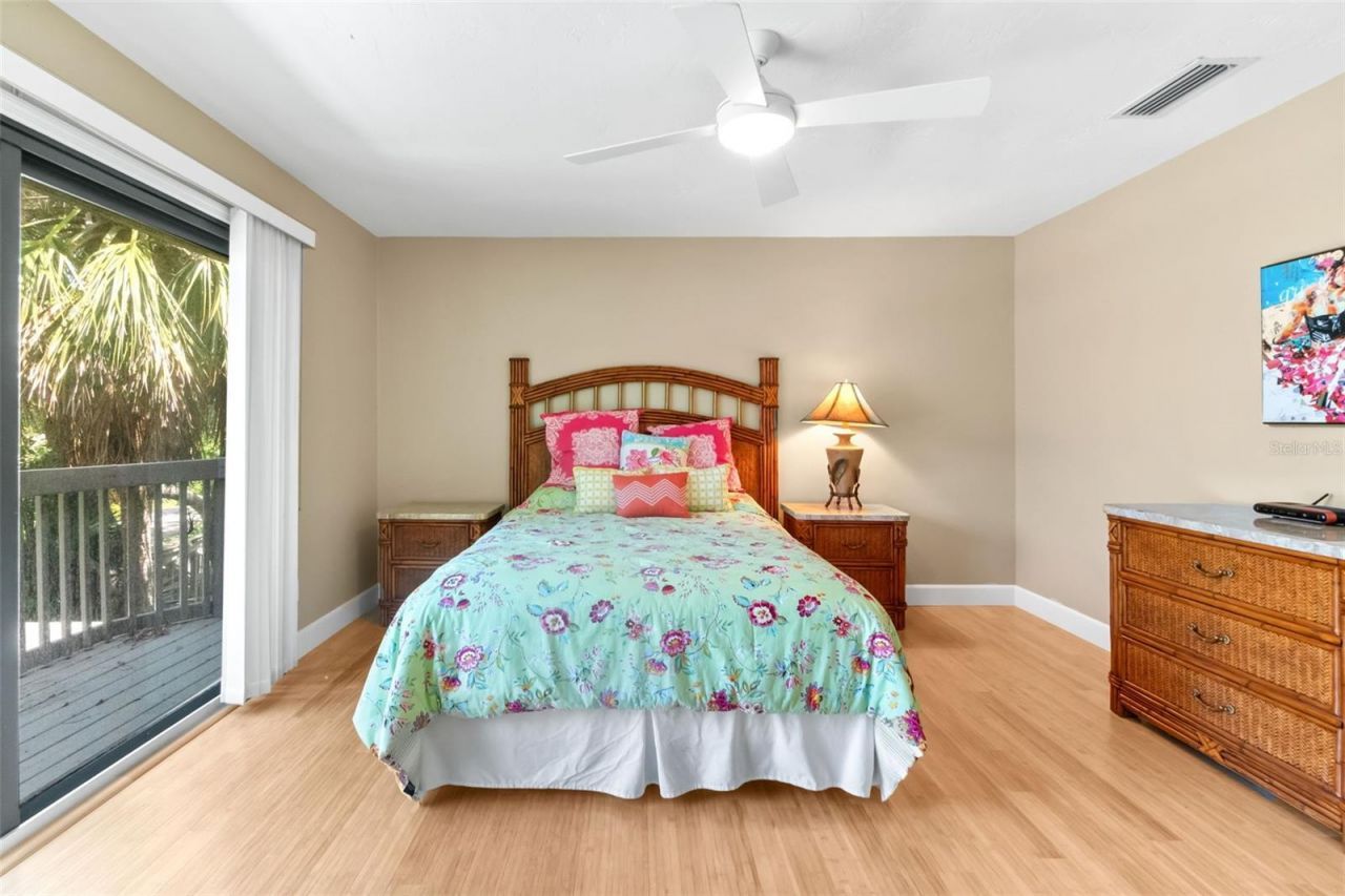 1347 Landings Drive, Unit 6, Sarasota, FL 34231 Photo