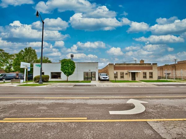 3650-3656 Oakton Street, Skokie, IL 60076