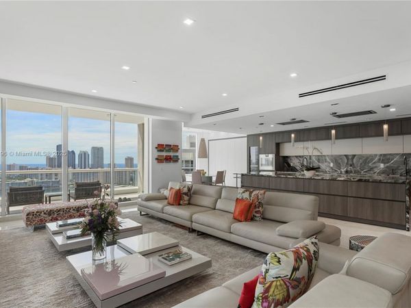 6000 Island Blvd, Unit PH7, Aventura, FL 33160