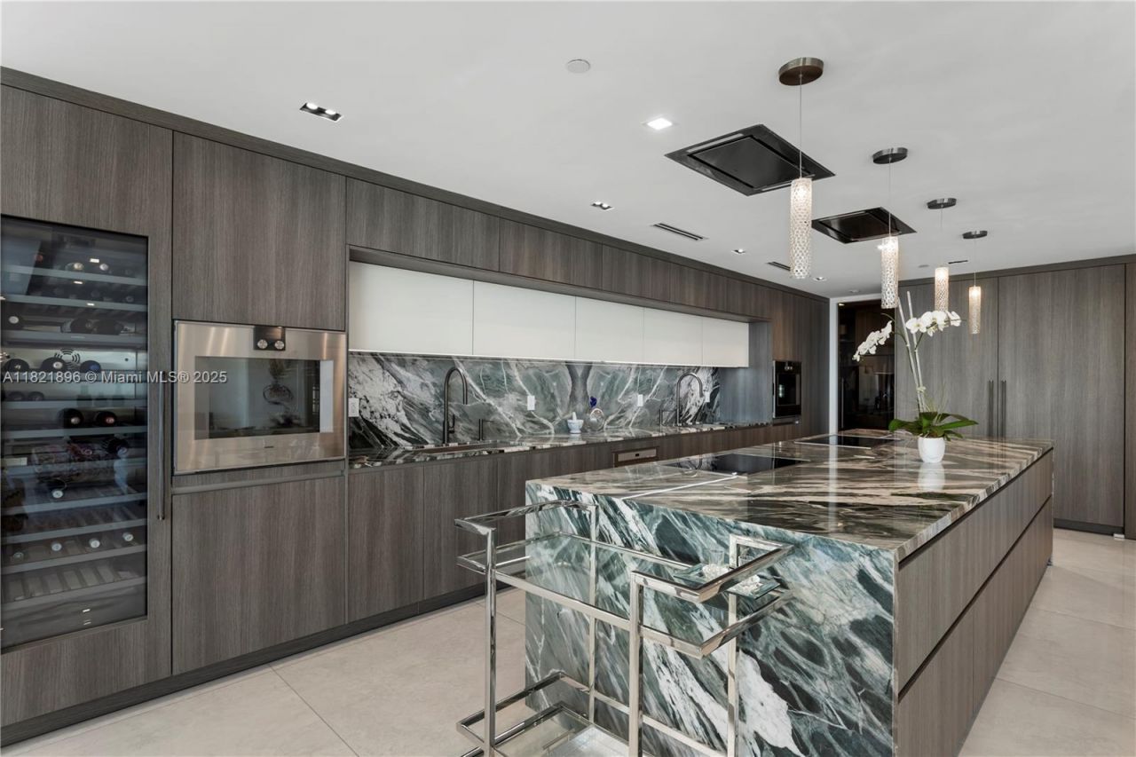 6000 Island Blvd, Unit PH7, Aventura, FL 33160 Photo