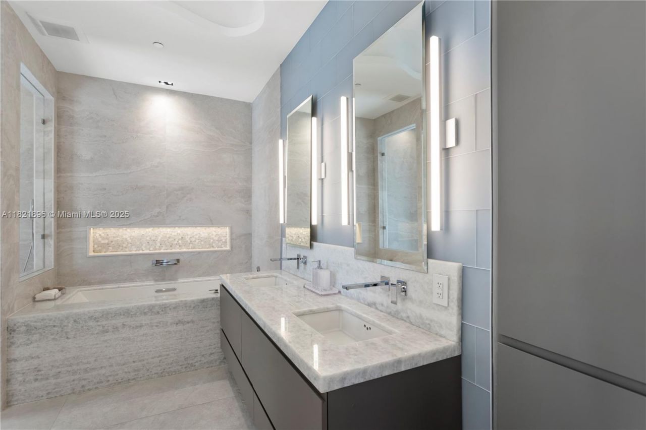 6000 Island Blvd, Unit PH7, Aventura, FL 33160 Photo