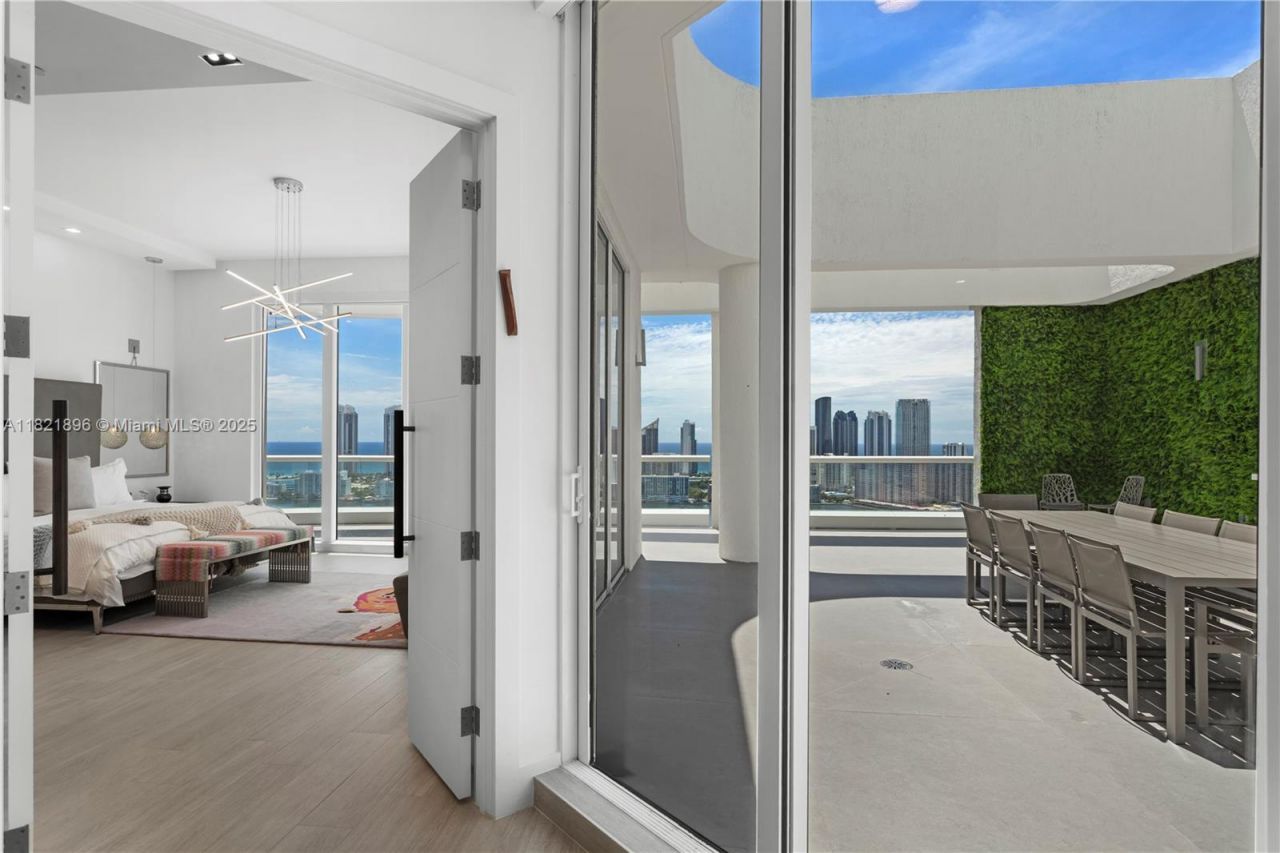 6000 Island Blvd, Unit PH7, Aventura, FL 33160 Photo