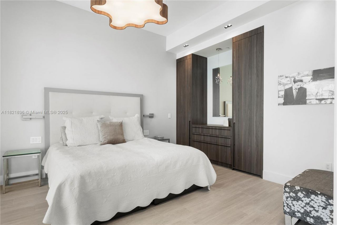 6000 Island Blvd, Unit PH7, Aventura, FL 33160 Photo