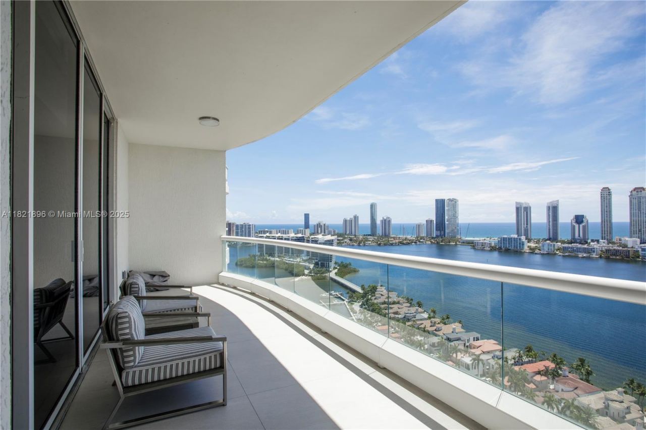 6000 Island Blvd, Unit PH7, Aventura, FL 33160 Photo