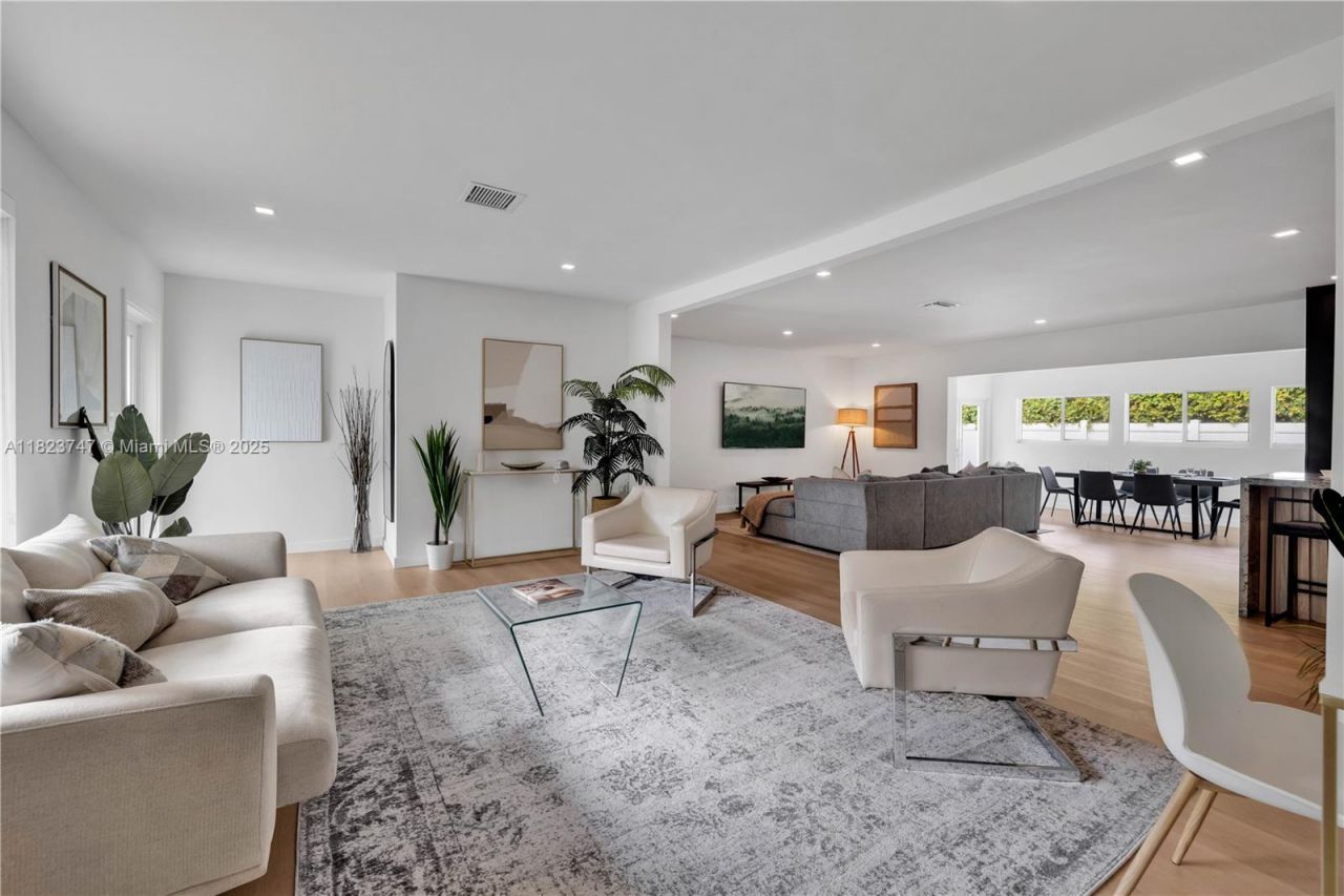 11530 NE 7th Ave, Biscayne Park, FL 33161 Photo