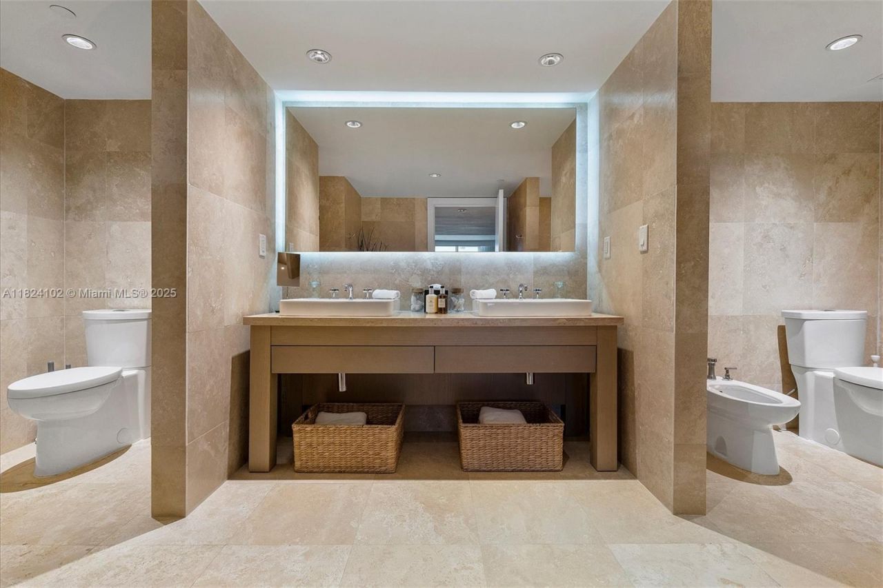 102 24th St, Unit 1415, Miami Beach, FL 33139 Photo