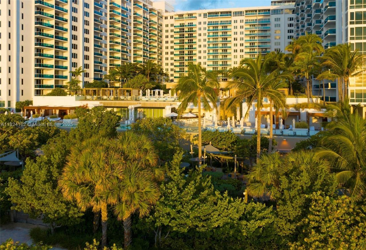 102 24th St, Unit 1415, Miami Beach, FL 33139 Photo