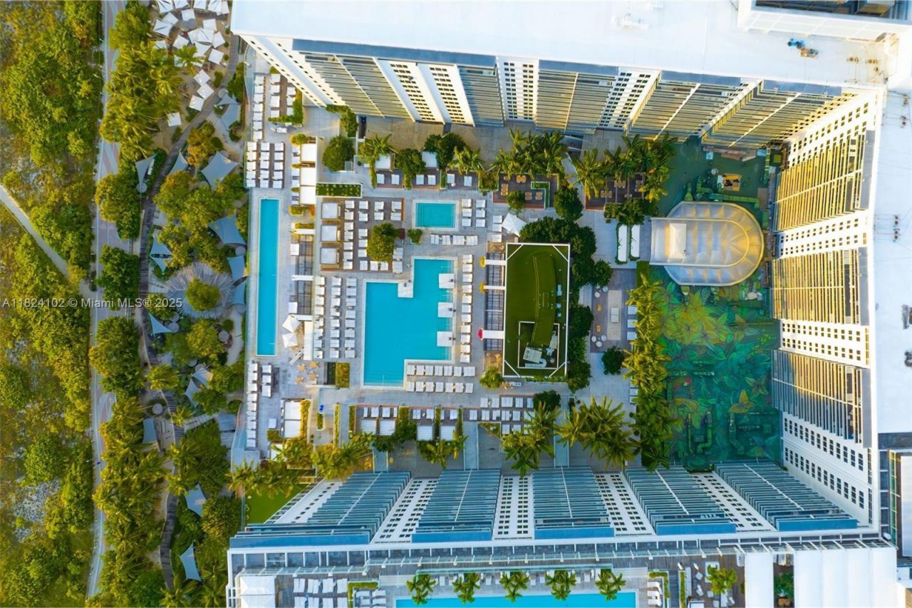 102 24th St, Unit 1415, Miami Beach, FL 33139 Photo