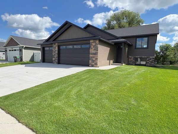 3669 Meadow Sage Court SE, Rochester, MN 55904