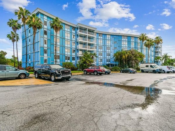 3315 58TH AVENUE S, Unit 311, ST PETERSBURG, FL 33712