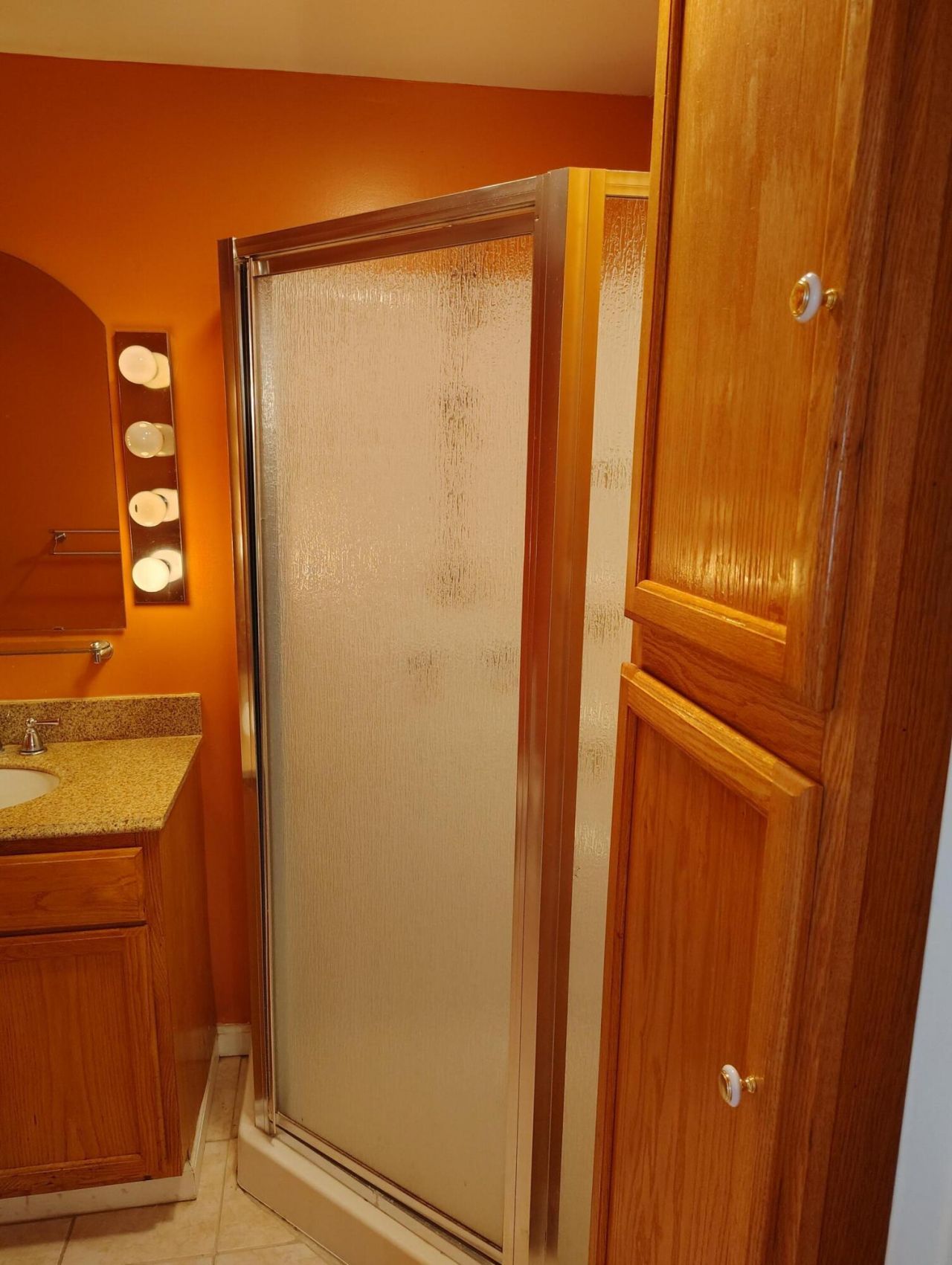 406 Thames Street Photo 36