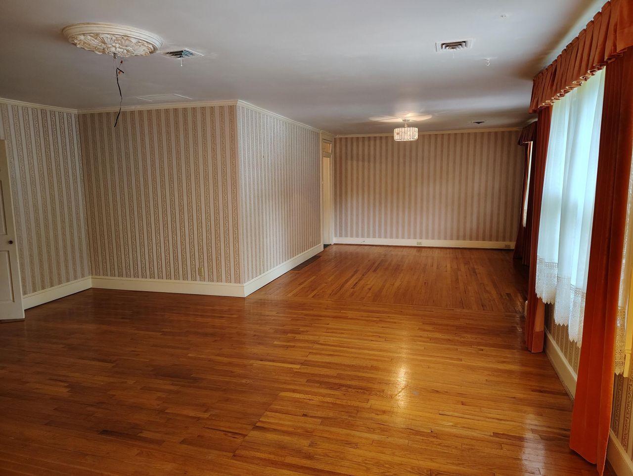 406 Thames Street Photo 64