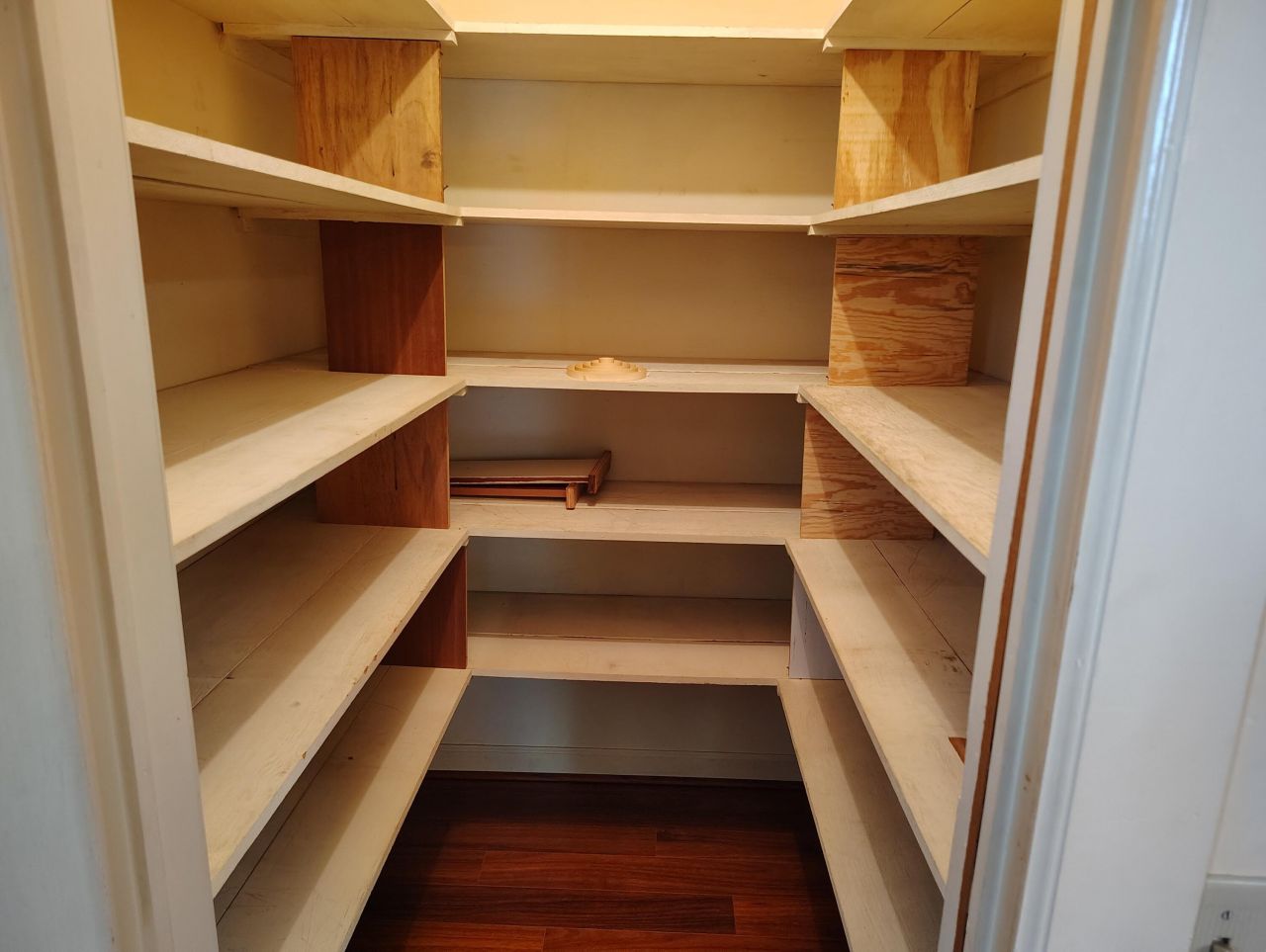 406 Thames Street Photo 67