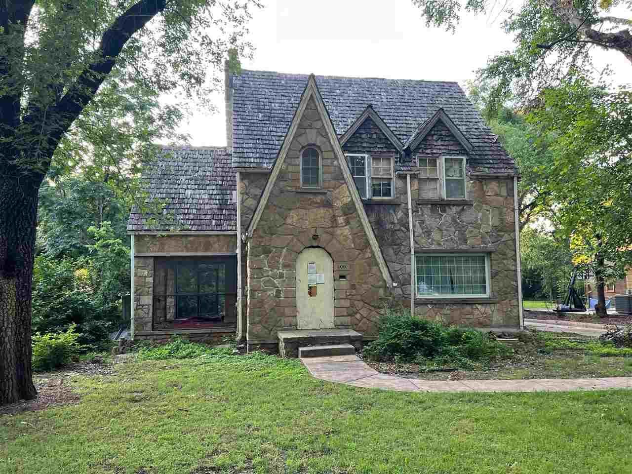 106 Elmwood Avenue, Ponca City, OK 74601 Main Photo