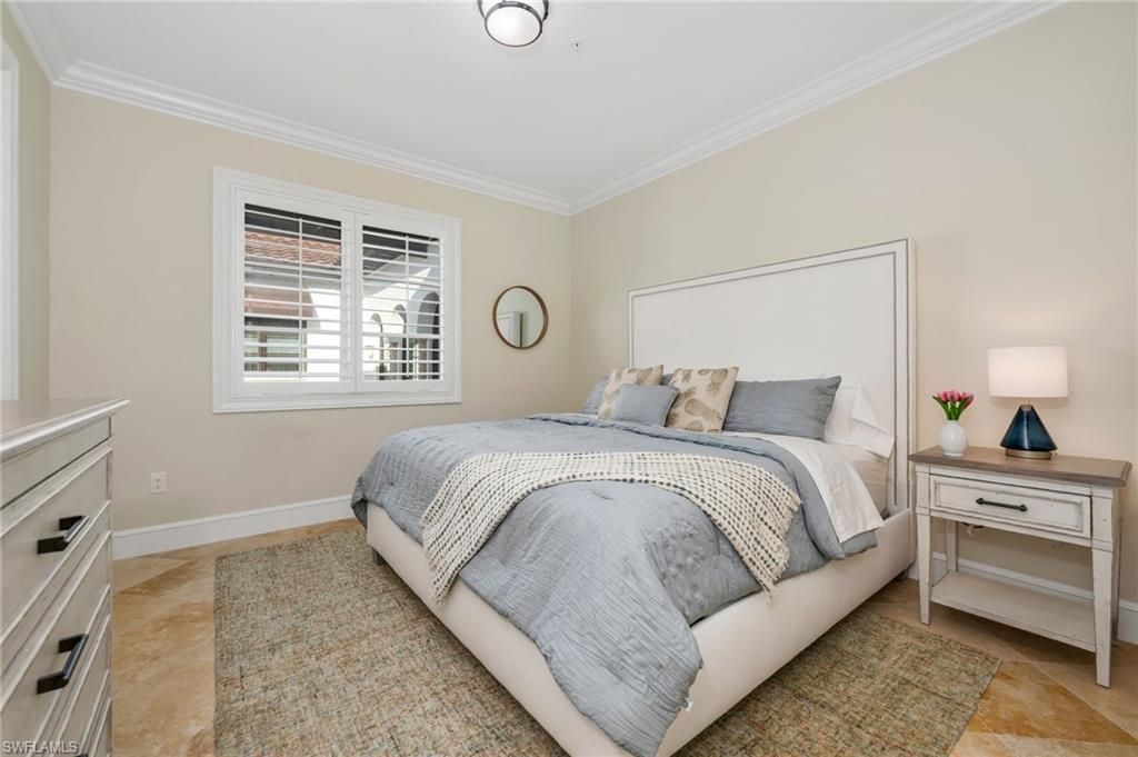 780 5th Ave S, Unit 302, Naples, FL 34102 Photo