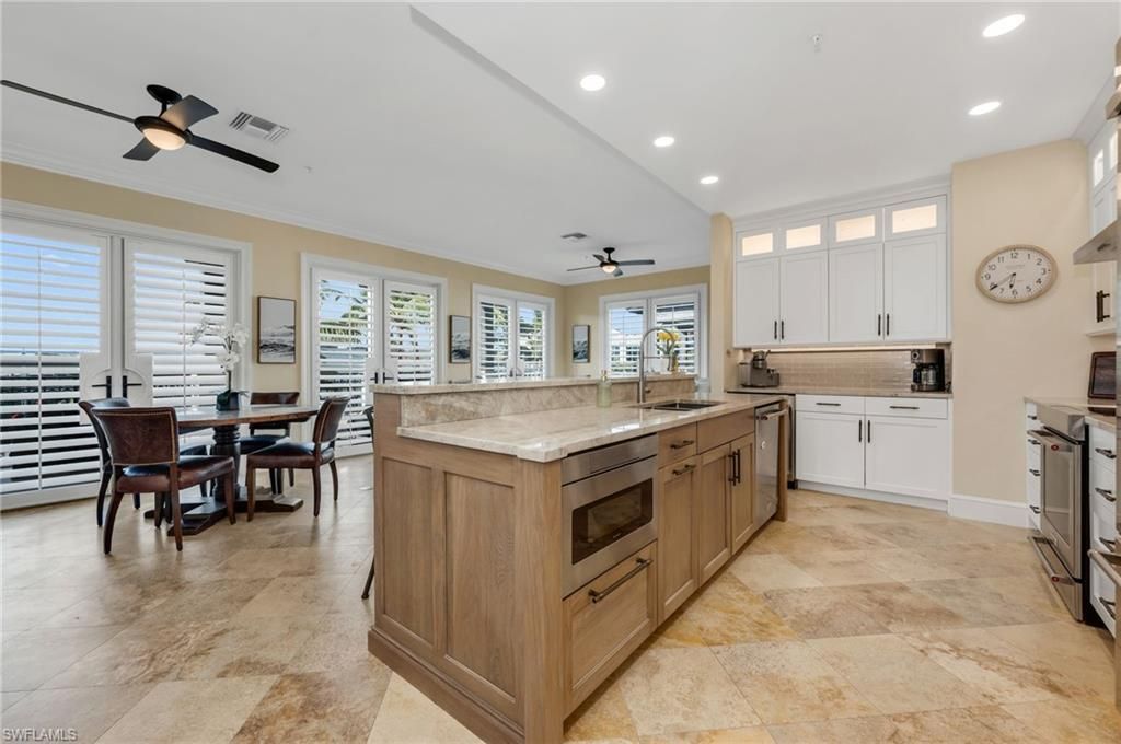 780 5th Ave S, Unit 302, Naples, FL 34102 Photo