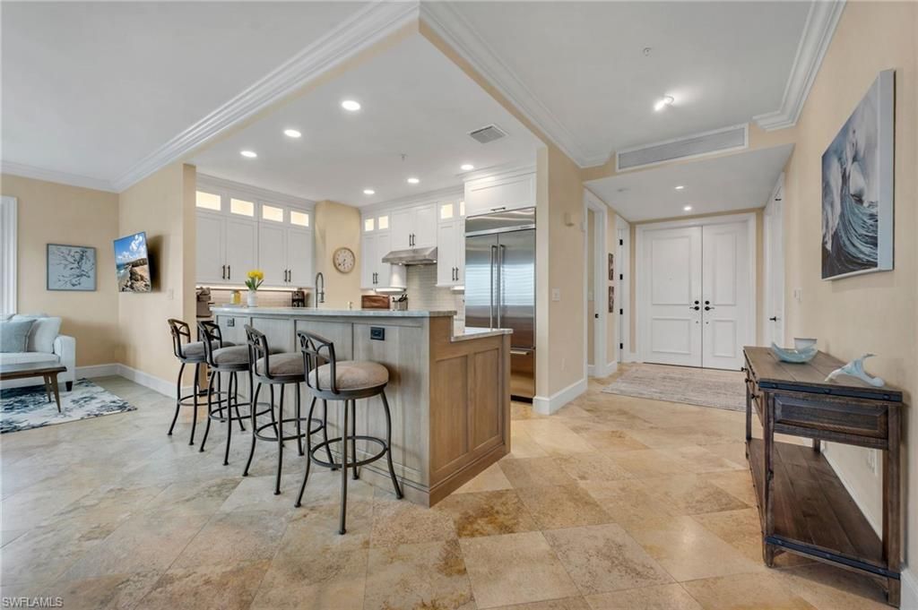 780 5th Ave S, Unit 302, Naples, FL 34102 Photo