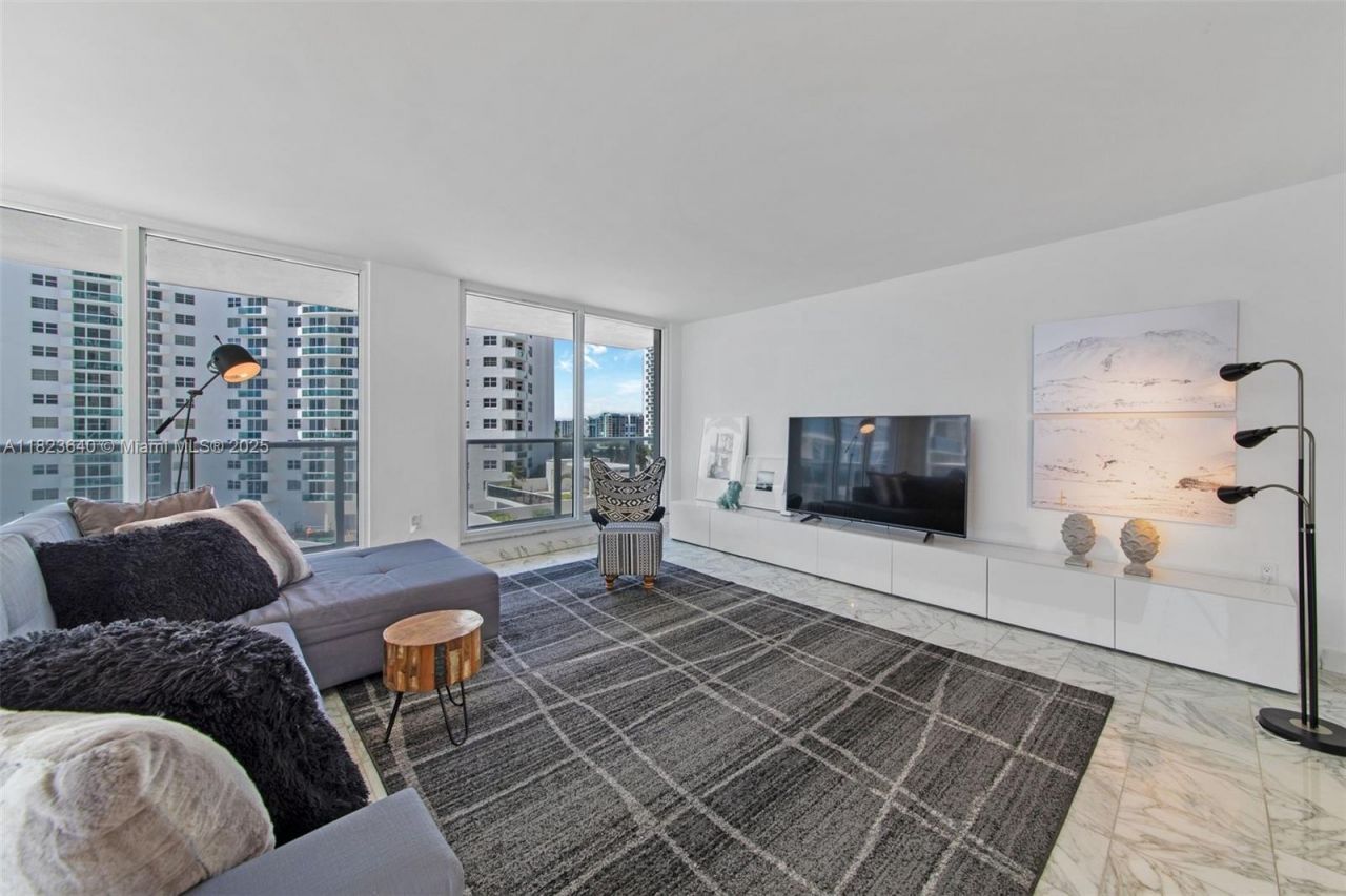 2751 S Ocean Dr, Unit 505N, Hollywood, FL 33019 Photo