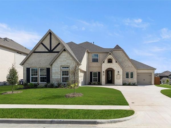 329 Aeronca, Fate, TX 75087