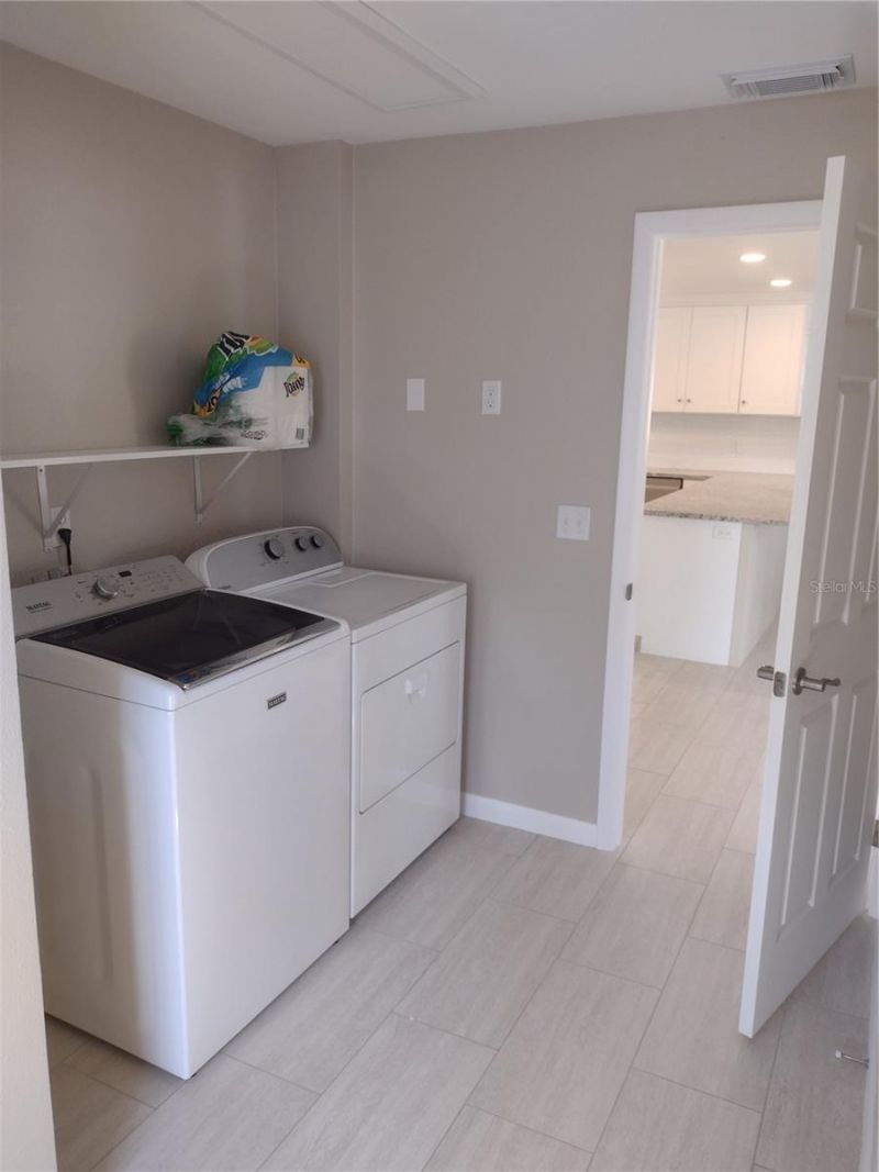 830 E 18th Avenue, New Smyrna Beach, FL 32169 Photo