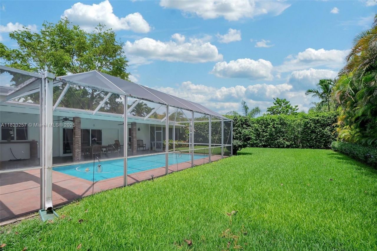 7340 SW 123rd Ter, Pinecrest, FL 33156 Photo