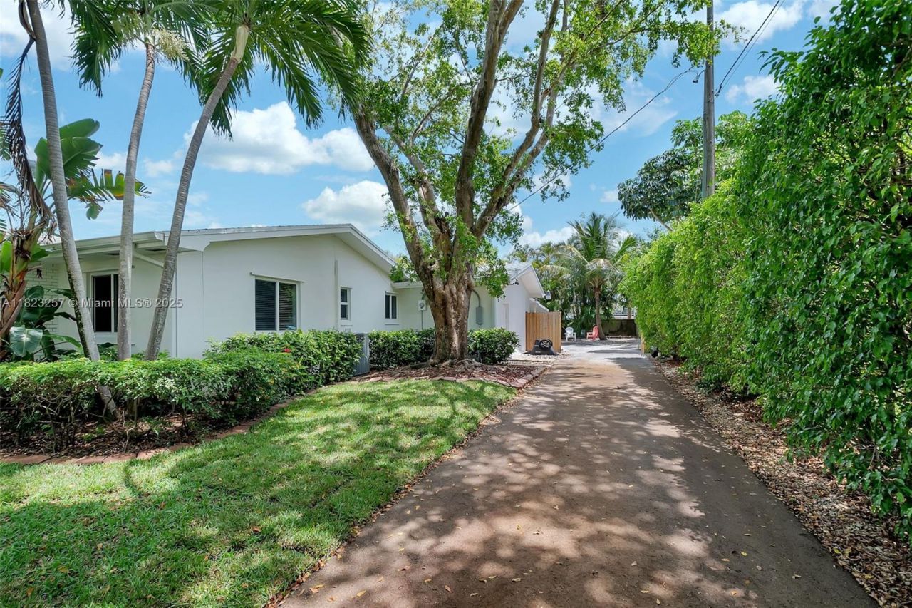 7340 SW 123rd Ter, Pinecrest, FL 33156 Photo