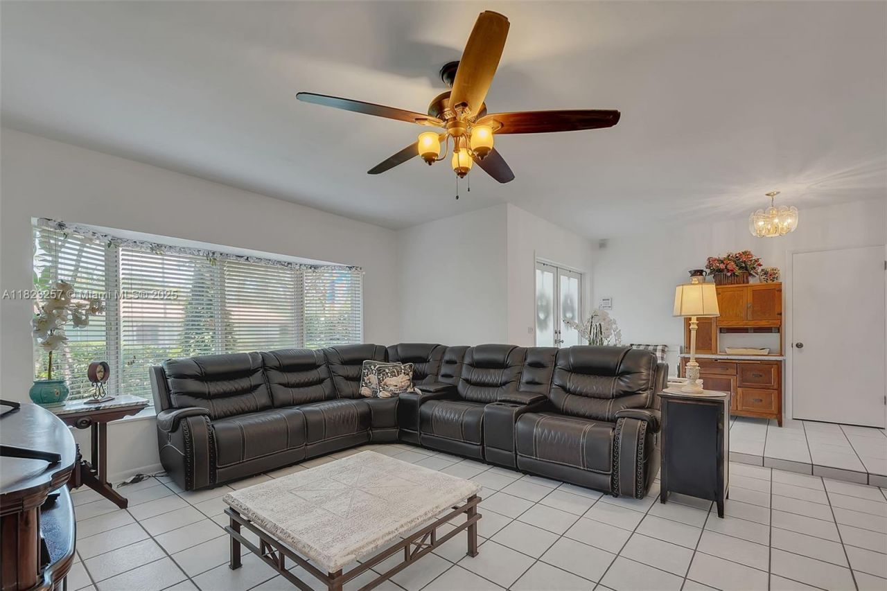 7340 SW 123rd Ter, Pinecrest, FL 33156 Photo