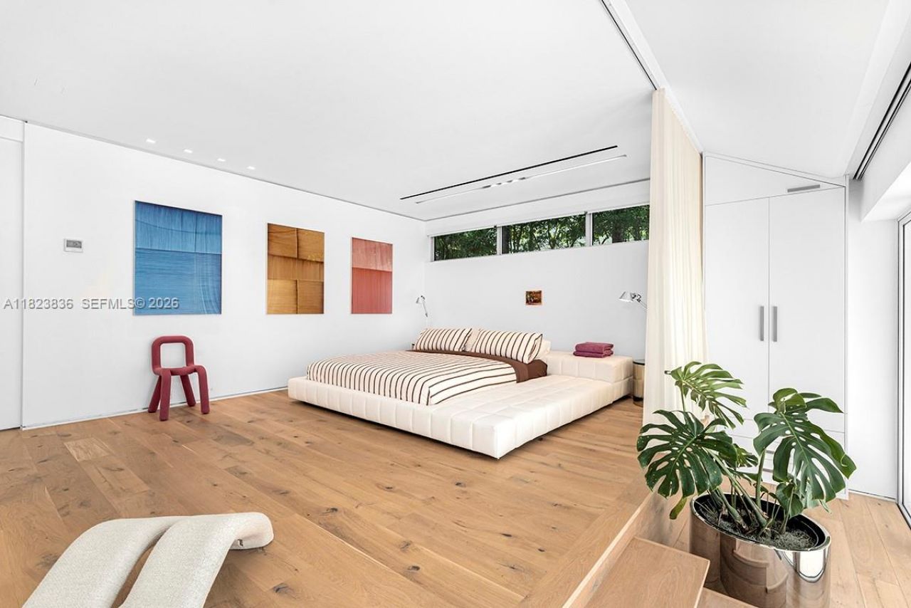 11 La Gorce Cir, Miami Beach, FL 33141 Photo