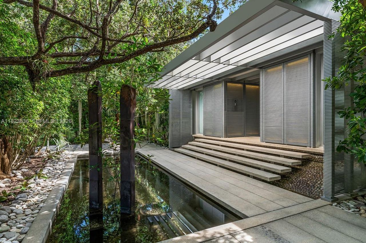 11 La Gorce Cir, Miami Beach, FL 33141 Photo