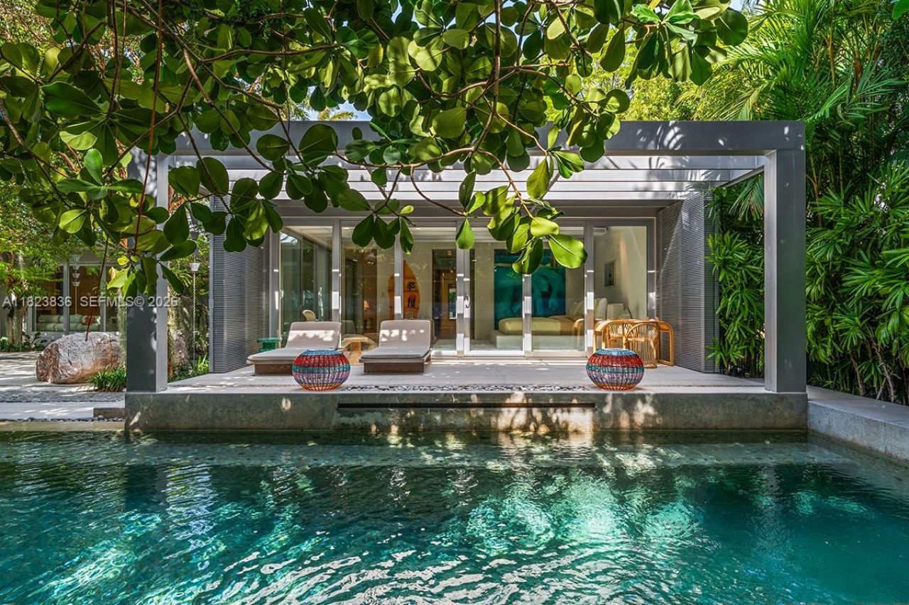 11 La Gorce Cir, Miami Beach, FL 33141 Photo