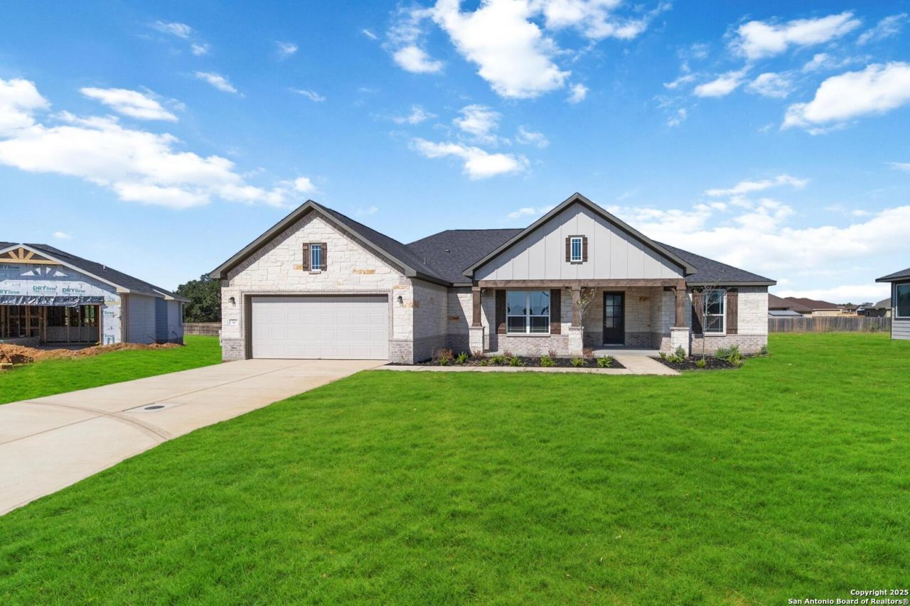 1587 Vista View Drive, Pleasanton, TX 78064 Main Photo